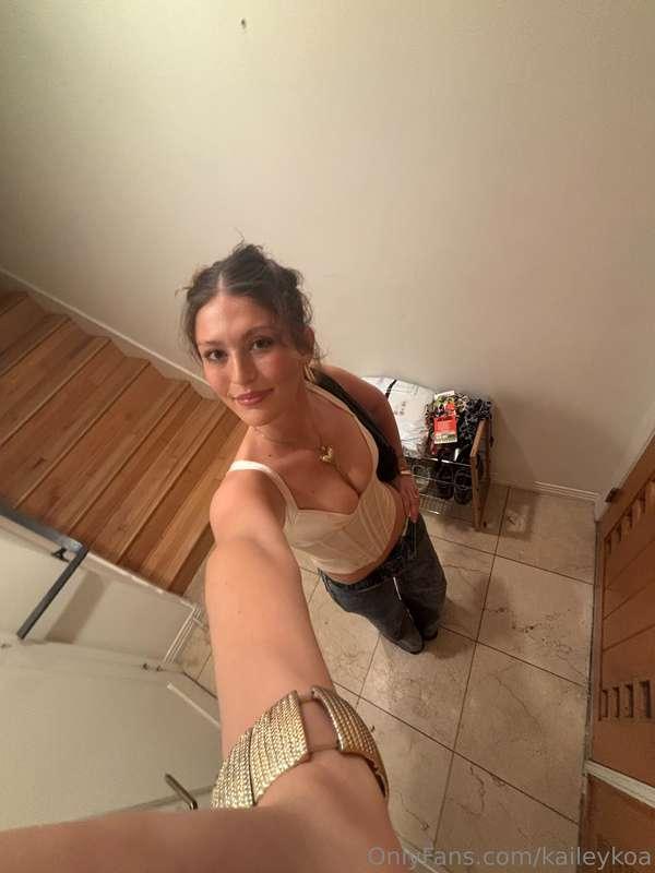 might turn heads tonight… or just make ‘em stare 👀