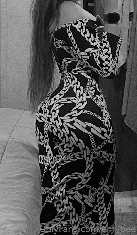 this dress do be bussin fr 😫