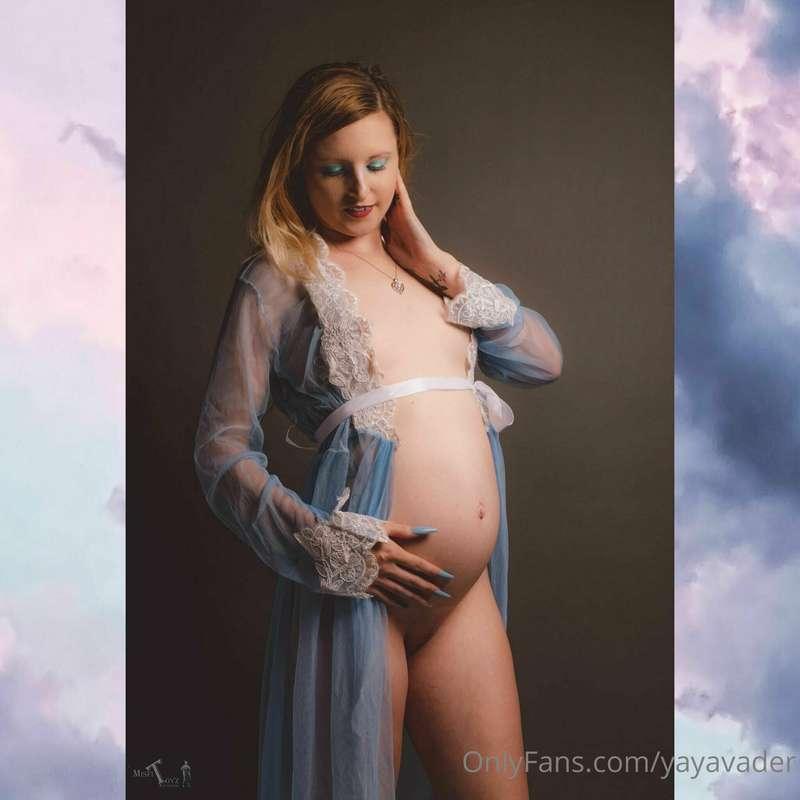 Follow this beautiful pregnant goddess
On sale for 3$
Fetish..