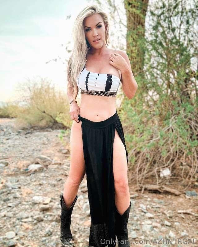 Have you ever seen a cougar in the desert? Now you have and ..