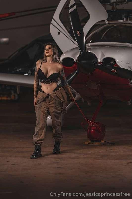 ** ✈️ This hot pilot👩🏼‍✈️is ready to taken off! 
Jump on boa..