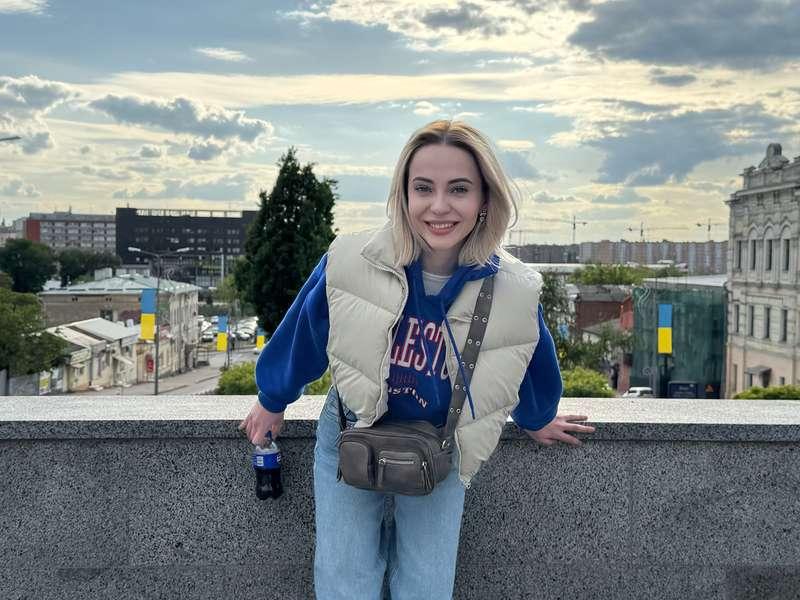 Walking outdoors is not only a way to enjoy nature, but also..