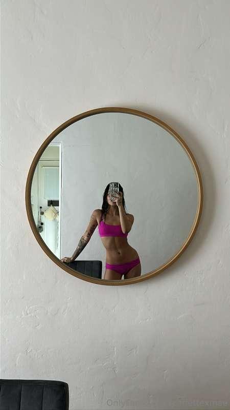 On Wednesdays we wear pink 💕