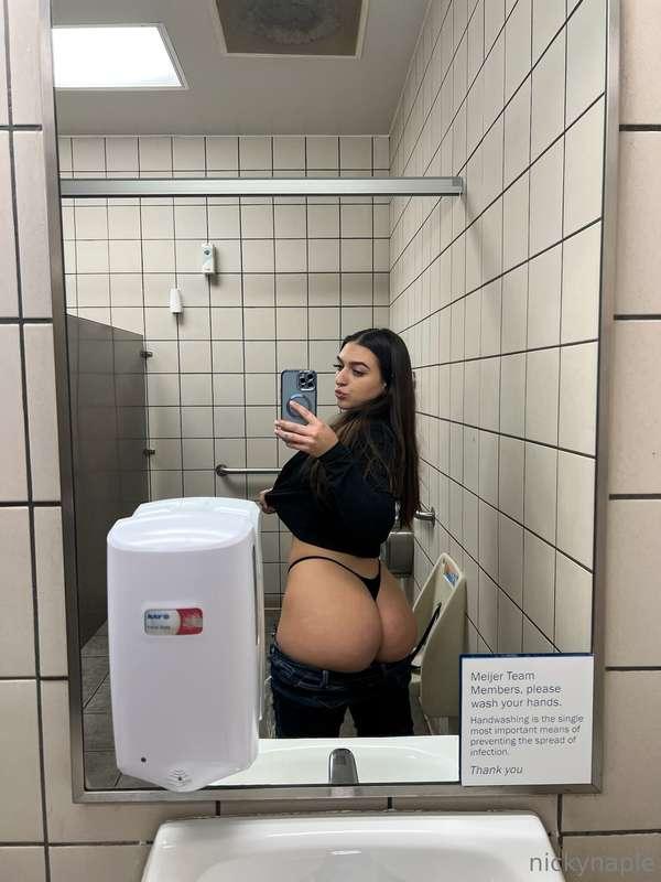 pornstar dick hits different 🍆🤤