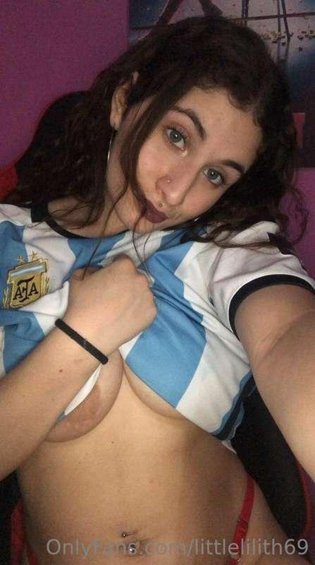 I invite you to my page where we can talk, sexting and have ..