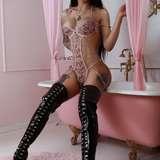 badbunnyhot1