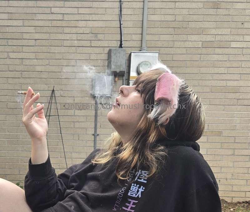 mushroombitchx image #4