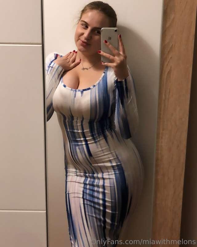 How long would it take for you to take off my dress ?🤔