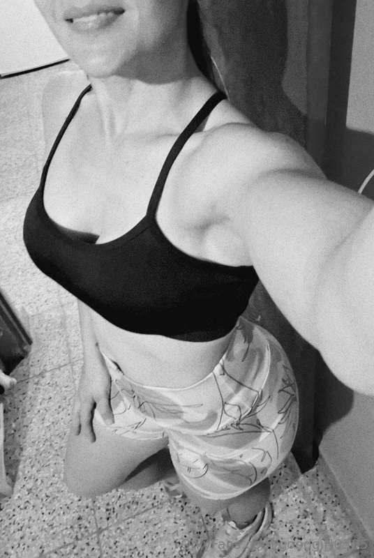 @brunette_princessFree subscription📱S3XTING🔞NUD3S👀PH0T0S📹VID..