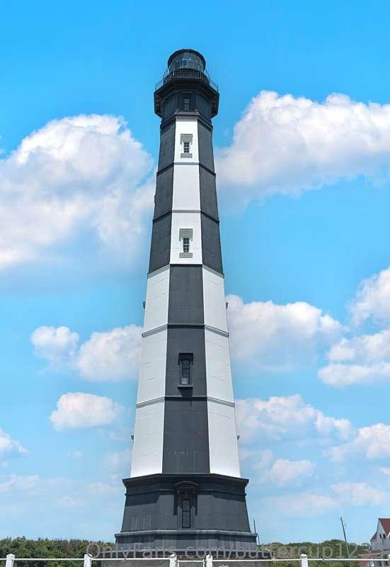 Happy National Lighthouse Day! These two are from Virginia B..