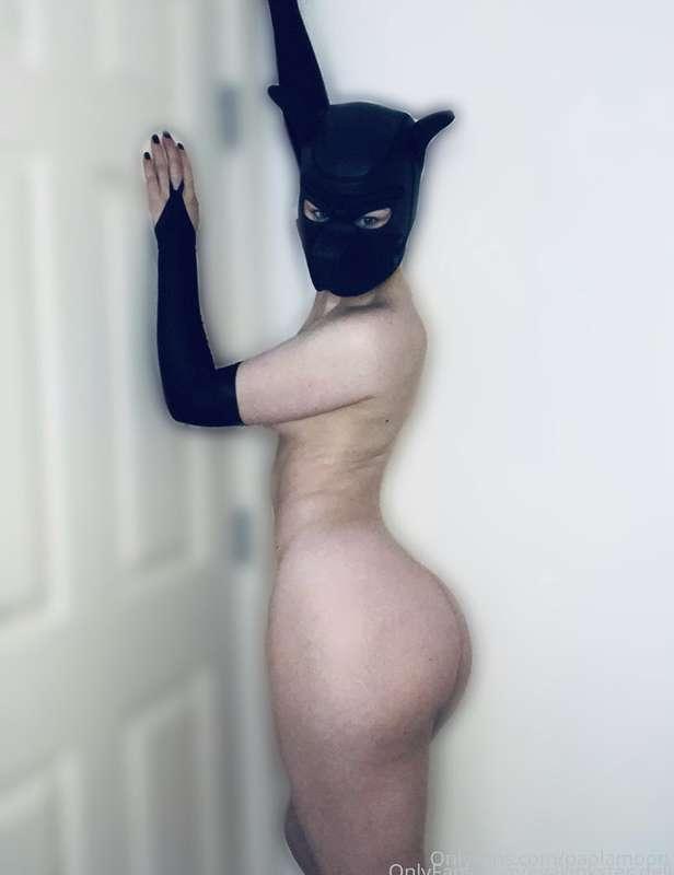 Eva Kinkster is a a true discovery - she has an aesthetic bo..