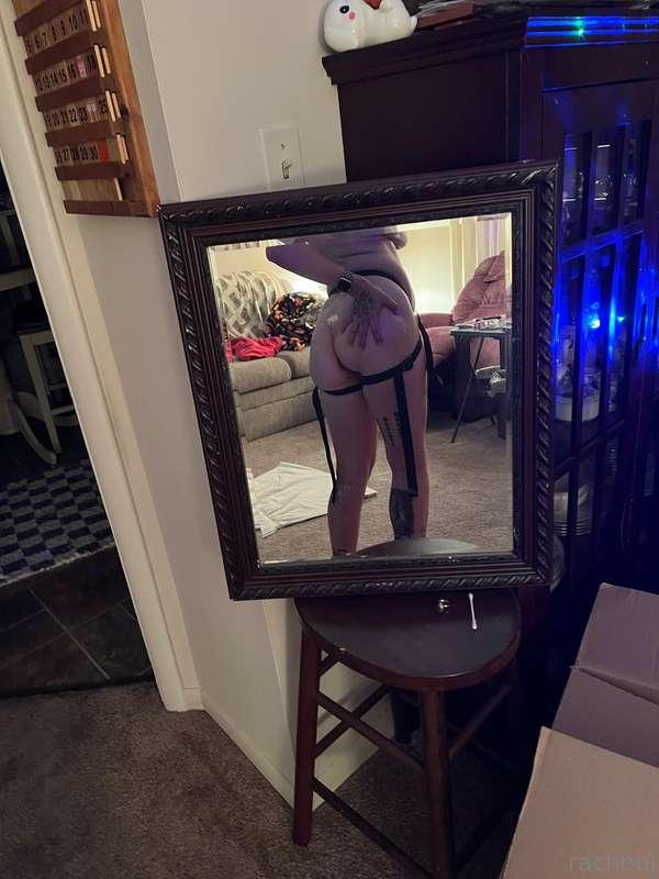 i got a strap on 😛