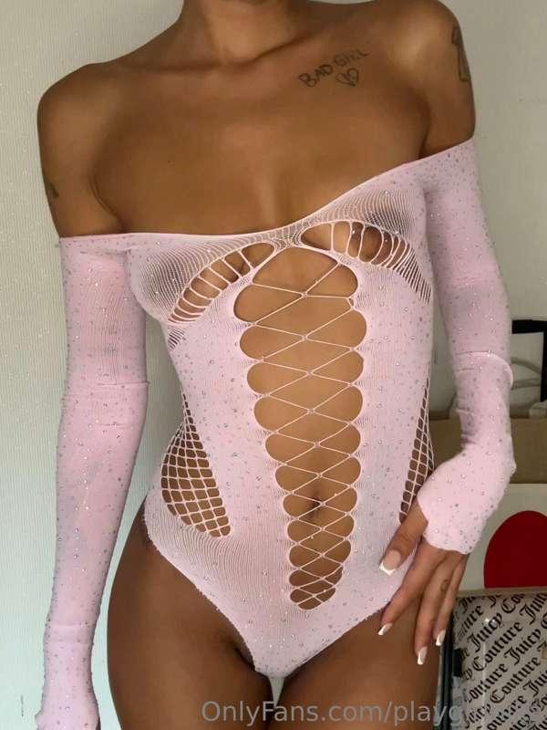 Pink is my fav color 💕