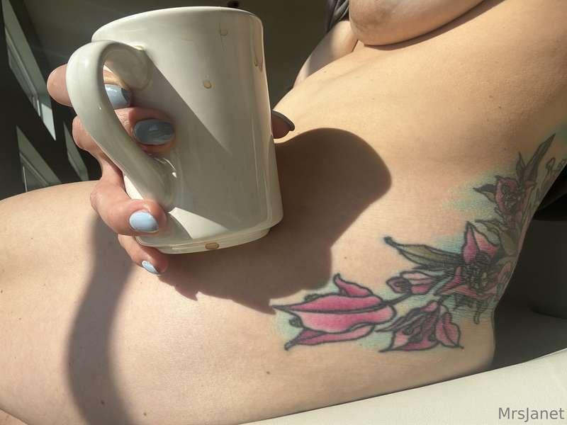 Enjoying some sun and coffee today. Swipe to see more 😉