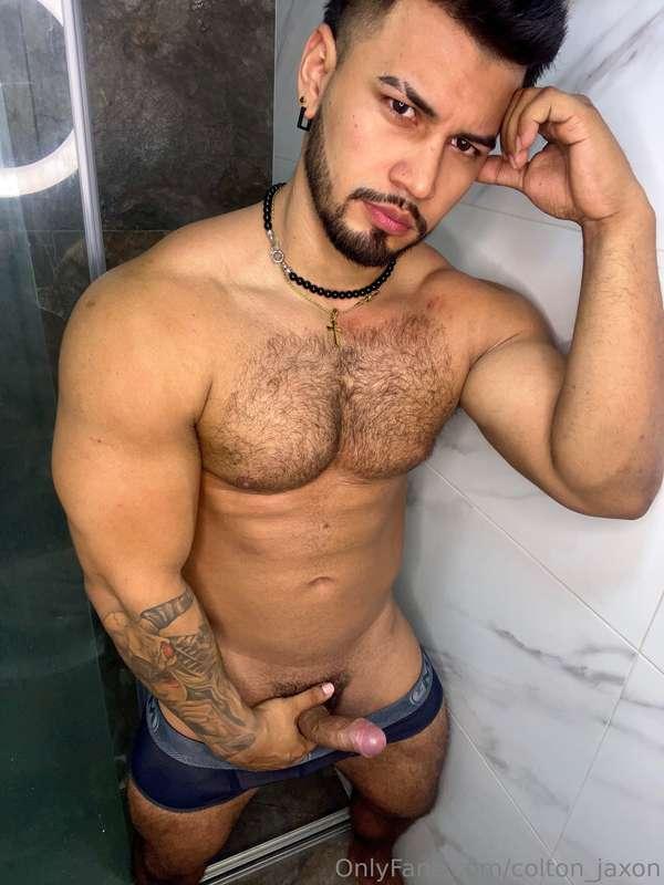 Kiss me now❤️

Go DM babe 😈🔥🔥