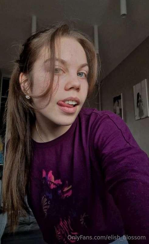 🔥 FREE SUBSCRIPTION ONLY NOW 🔥This hot brat @catidary wants ..