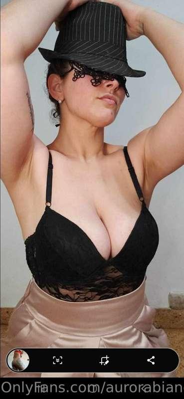 ✨✨Welcome to the page of this petit curvy latina ✨✨ 

🔥🔥🔥 @L..