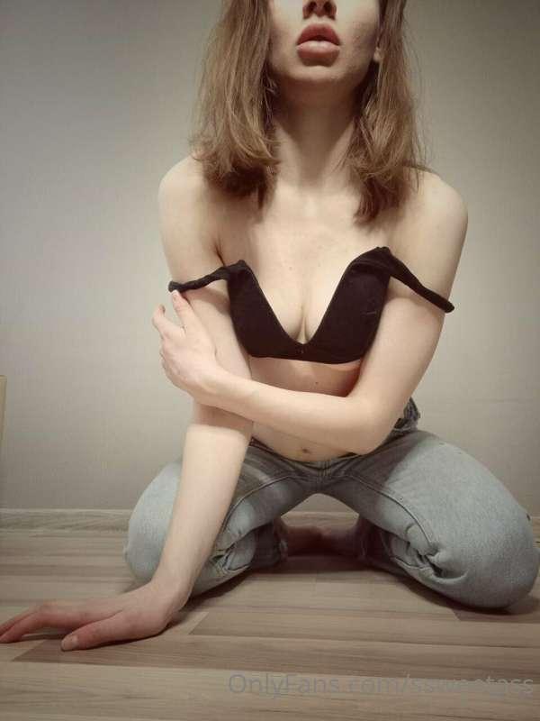 I'm taking this bra off right now 😍