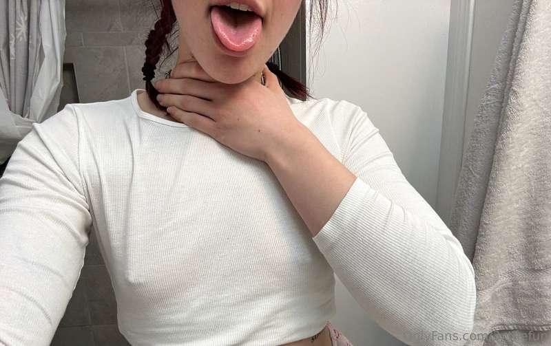 Put your hand on my throat while we fuck?