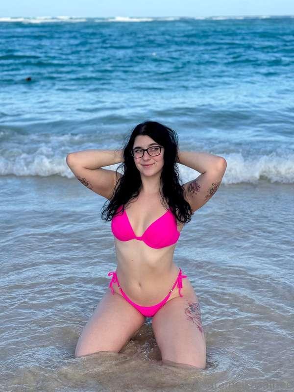Fun part of my vacation: cute bikini picturesNot fun part of..