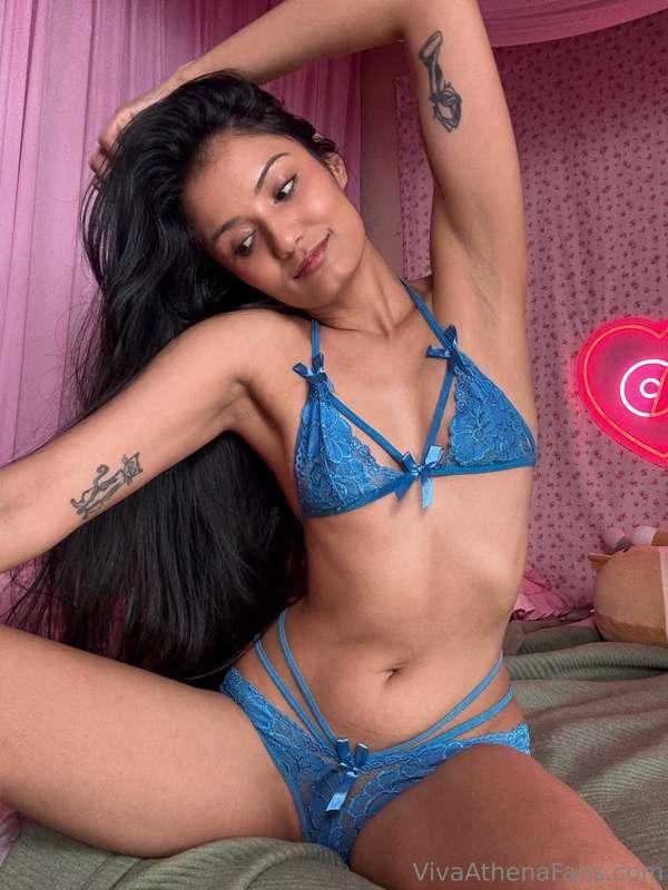 daydreaming about your cock plowing my pussy 😛