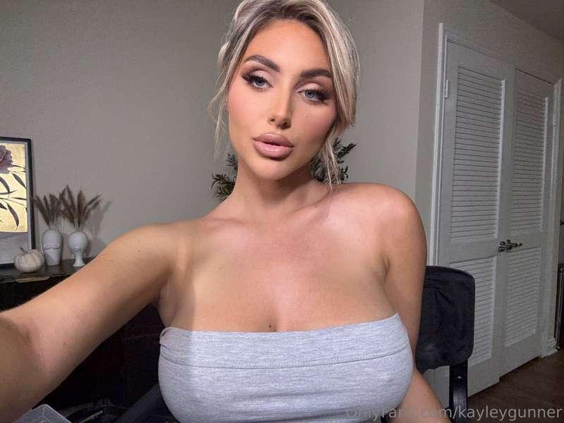 ✨ STRIP TEASE HEAVEN ✨I’ve been such a tease lately… so I pu..