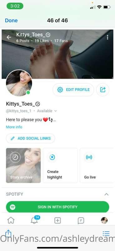 Add her she’s hot snd ready to show you a fun time ❤️‍🔥