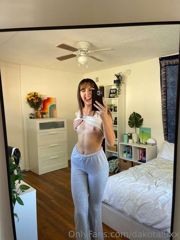 before i got my nips pierced 🙈 should i post pics of them?
