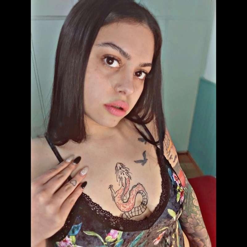 Can I be your naughty girl? 🥵