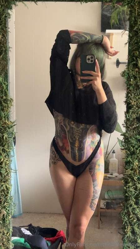 Swipe to undress me ➡️