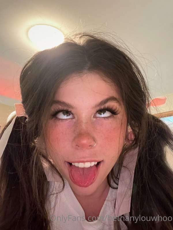 do you like my new profile picture? i think it would look ev..
