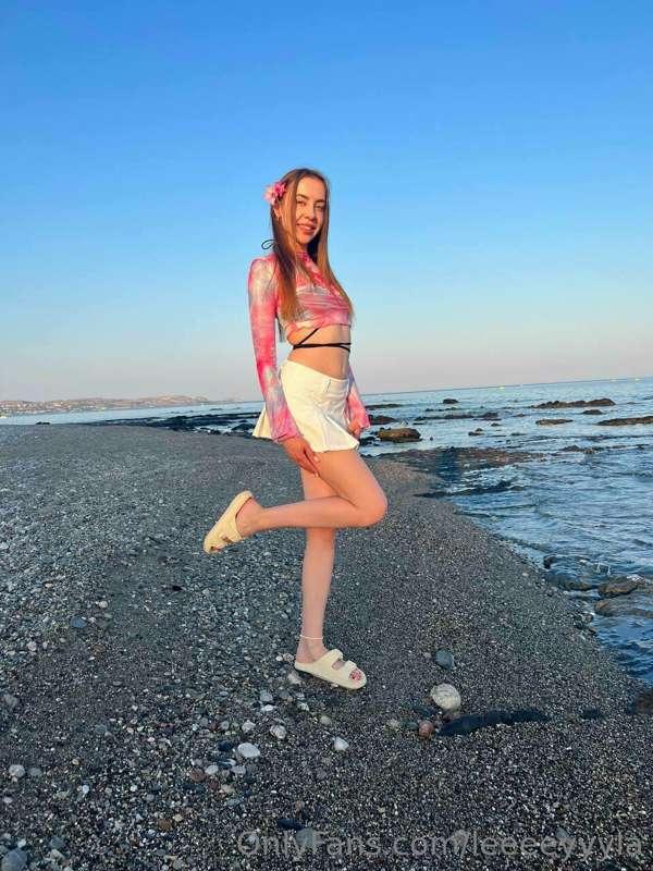 Hey, kitty. 💋 Do you have any favorite hobbies? Mine for exa..