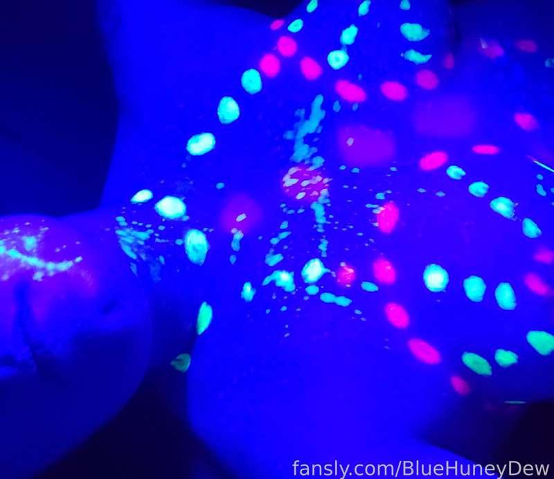 bluehuneydew image #1