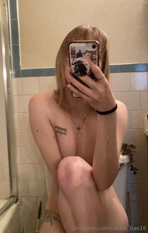 😘
