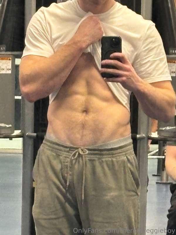 Hope you had a good Holidays. Back to the gym for me!