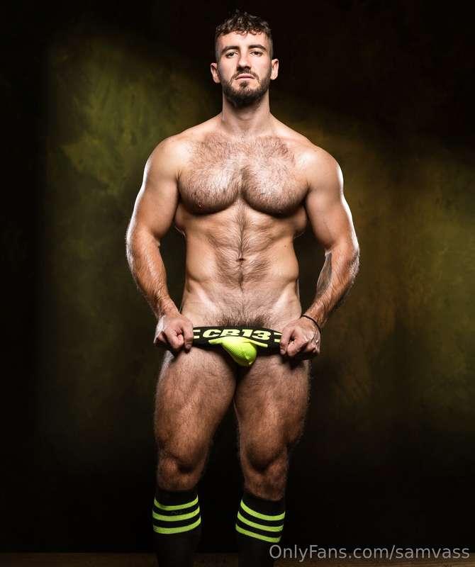 Let’s take it ALL off!! 📸 @pjamnicky 