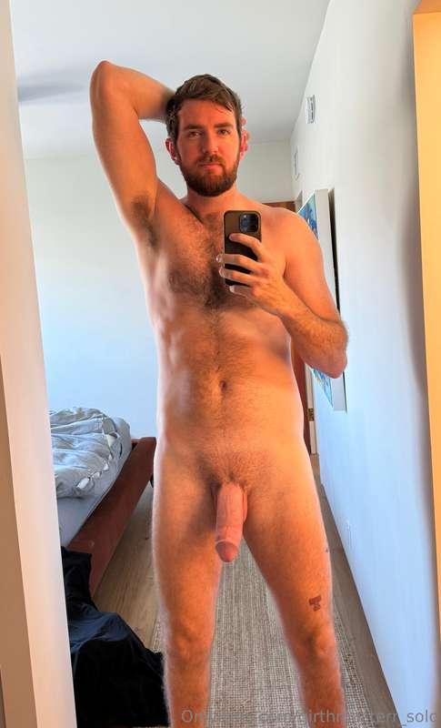 Being 6’6 makes it hard to show how big my cock actually is ..