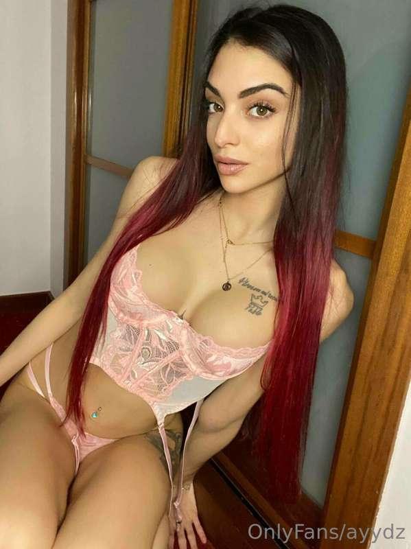 Baby let's make a naughty video call or a hot sexting where ..