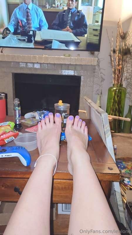 Cute painted toes 🦶