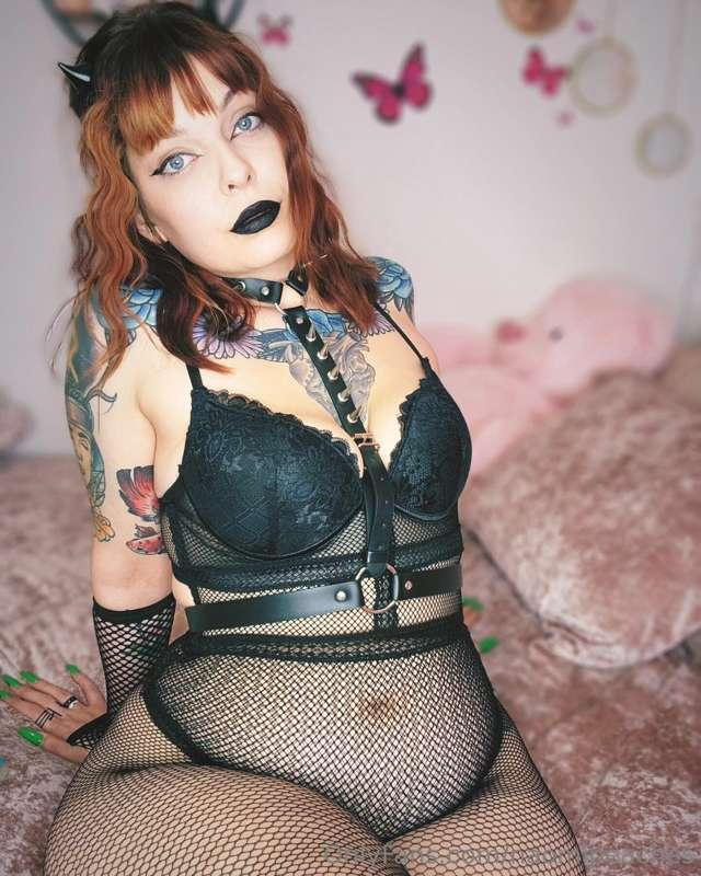 Check your inbox for a new video of me taking some BBC from ..