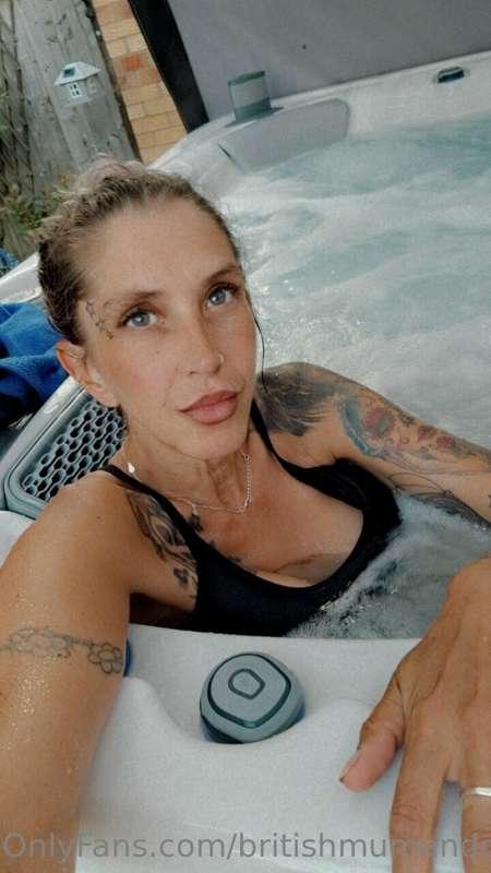 Hello boys xx 😘😘😘