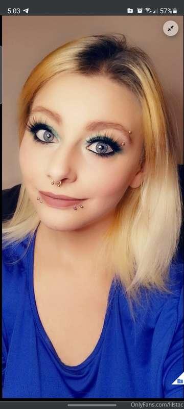 Subscribe to this dirty whore @missladyfire  
Her page is so..