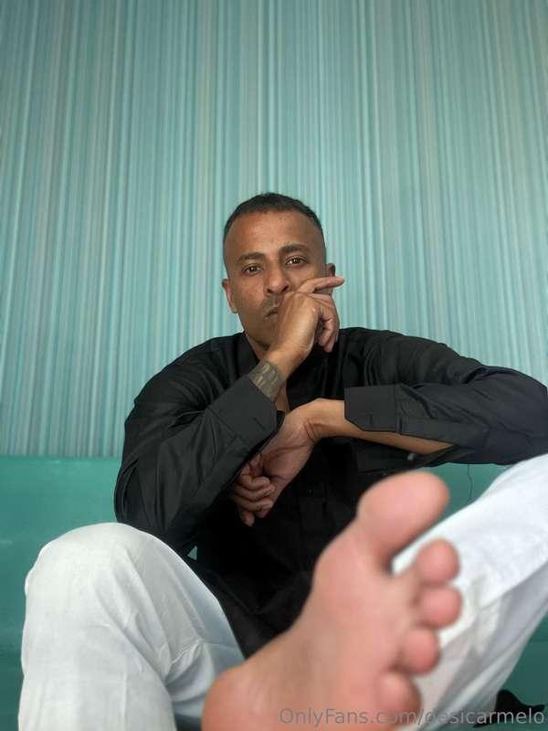 Worship my alpha feet while I’m dressed in my authentic Indi..