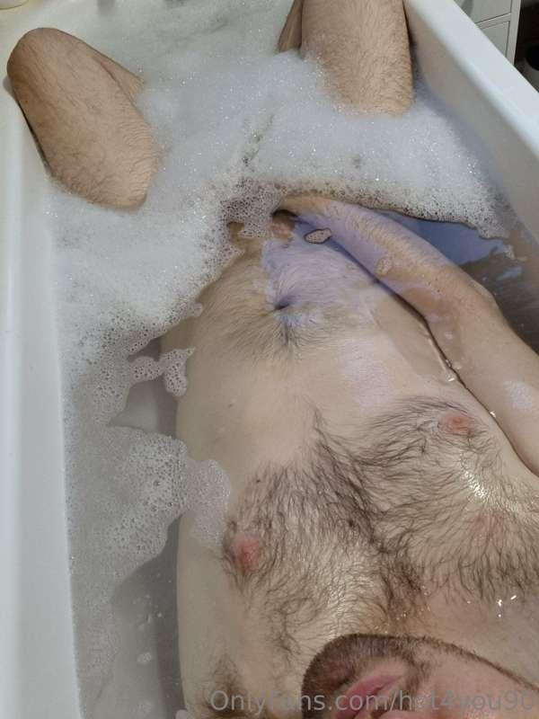 Get under the bubbles on vip
Onlyfans.com/hot4youvip