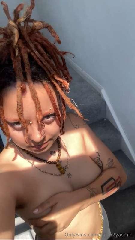 Sunday lie ins are better topless 🌿🦋This golden sun is perfe..