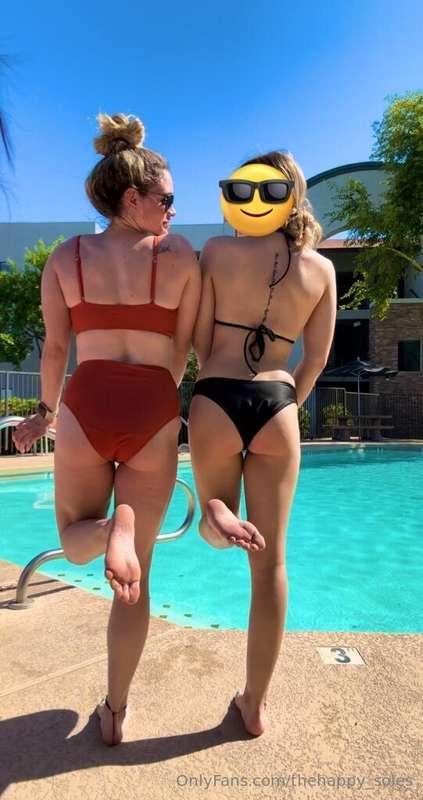 Sister time is the best time 👯 

@caileyscutetoes 
Give my s..