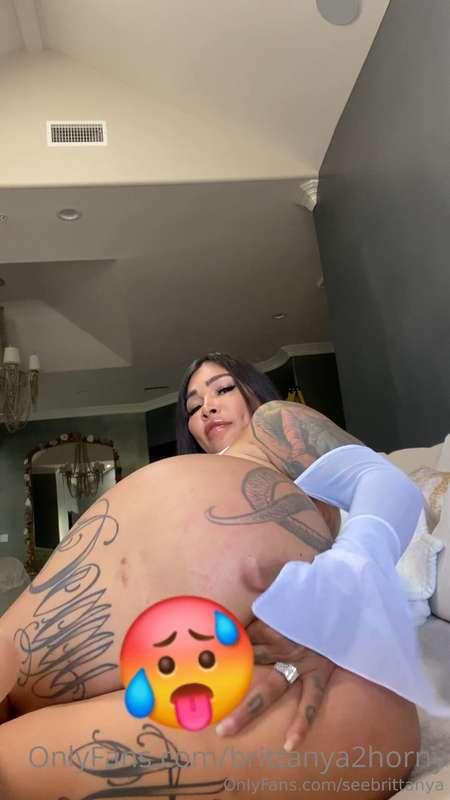 ### ***FINGERED MY ASS*** 🍑 ***Ass right in ur face*** 😋 whi..
