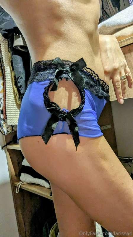 I am ordering the dressing and found this pants. Like it or ..