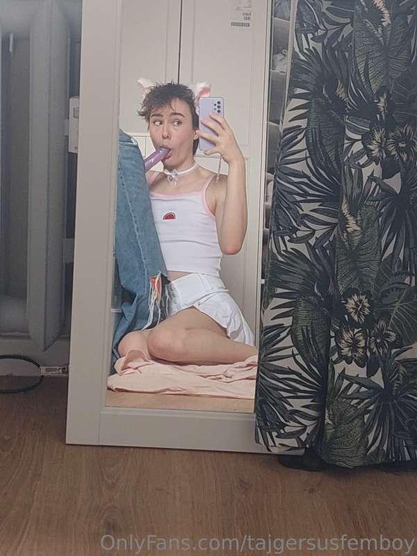 tajgersusfemboy image #1