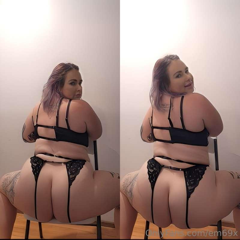 Did you know I offer a VIP snapchat subscription? You get so..